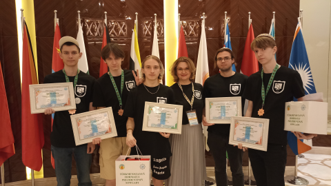 Поздравляем студентов ИПМКН с победами на олимпиаде OIOIUS-2024 в Туркменистане 